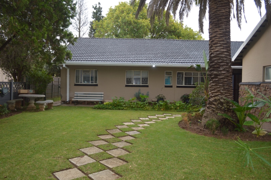 4 Bedroom Property for Sale in Flamwood North West